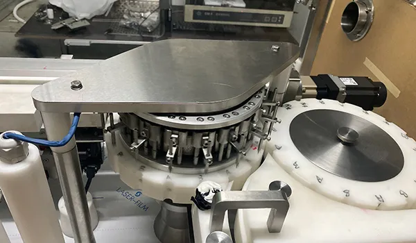 Máquina de prueba de fugas para jeringas precargadas